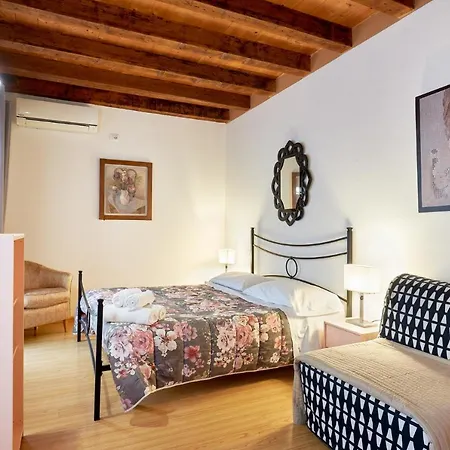 Next To The Library Appartement Verona